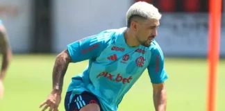 Arrascaeta em treino físico do Flamengo no Ninho do Urubu