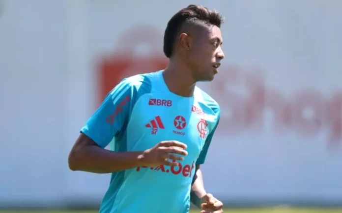 Bruno Henrique em treino do Flamengo no Ninho do Urubu