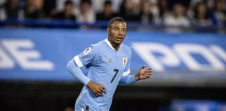 De la Cruz em campo pela Seleção do Uruguai