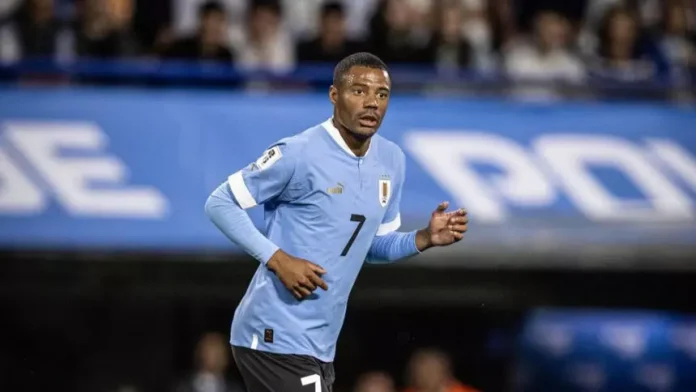 De la Cruz em campo pela Seleção do Uruguai