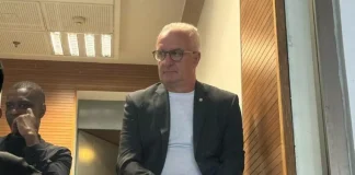 Dorival Jr técnico da Seleção Brasileira presente no Maracanã para o Fla x Flu