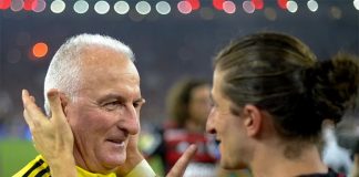 Dorival Junior e Filipe Luís no Flamengo em 2022