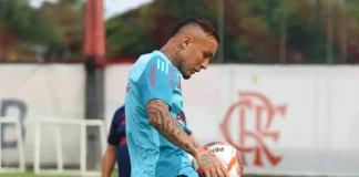Everton Cebolinha em treino do Flamengo no Ninho do Urubu