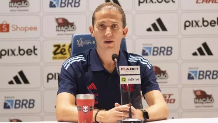 Filipe Luís em entrevista após jogo do Flamengo