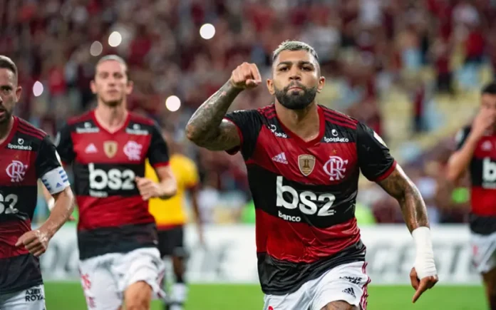 Gabigol comemora gol do Flamengo contra o Barcelona pela Libertadores 2020