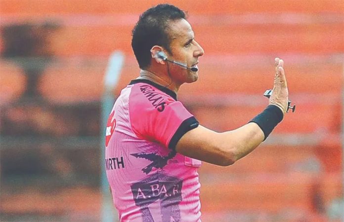 Gery Vargas árbitro boliviano