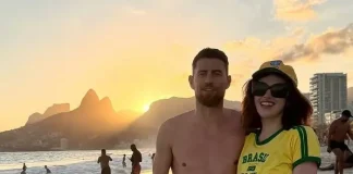 Jorginho e sua noiva na praia de Ipanema no Rio de Janeiro