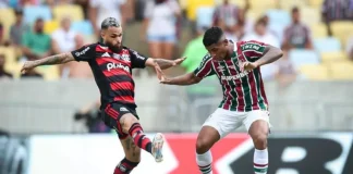Michael em campo pelo Flamengo contra o Fluminense