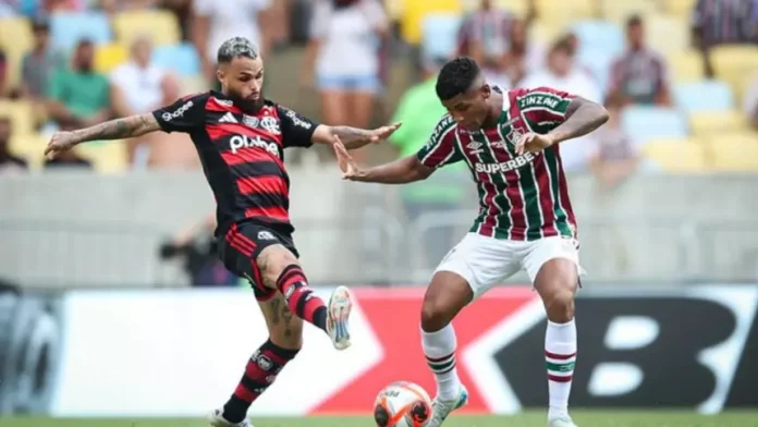 Michael em campo pelo Flamengo contra o Fluminense