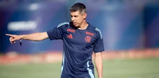 Nuno Campos comanda treino do Flamengo sub-20