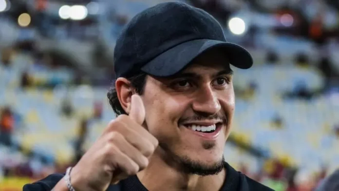 Pedro presente no Maracanã para assistir ao Fla x Flu