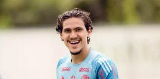 Pedro em treino do Flamengo no Ninho do Urubu