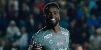 Steven Mendoza em campo pelo León