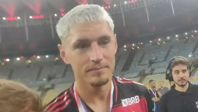 Varela em entrevista após título carioca do Flamengo