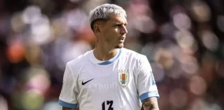 Varela em campo pela Seleção do Uruguai