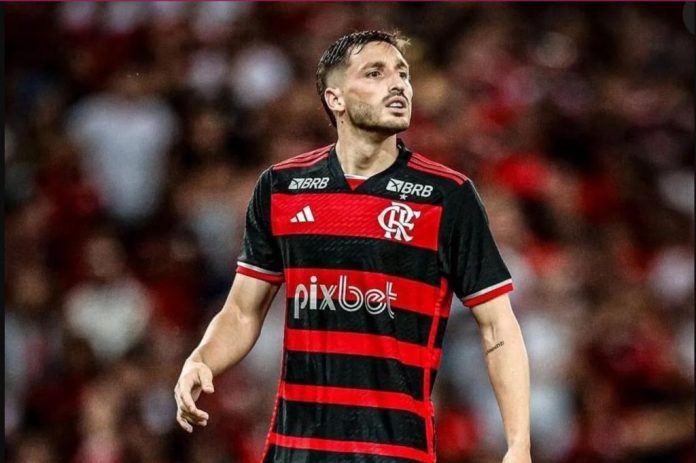 Vinã em campo pelo Flamengo