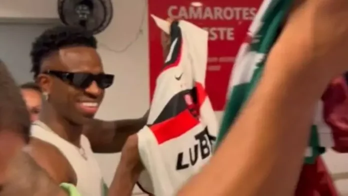 Vini Jr vai ao Maracanã para ver o Flamengo ser Campeão Carioca 2025