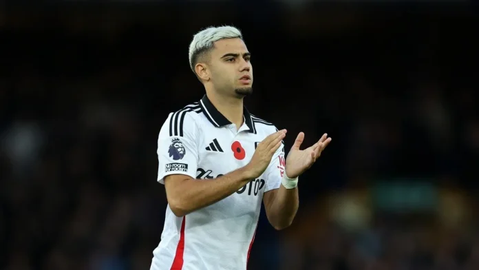 Andreas Pereira em campo pelo Fulham