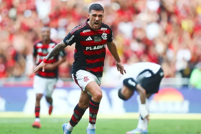 Arrascaeta comemora gol pelo Flamengo contra o Corinthians