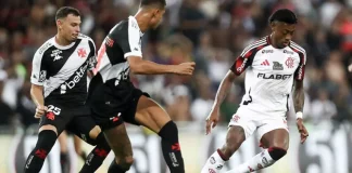 Bruno Henrique em campo pelo Flamengo contra o Vasco