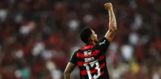 Danilo comemora seu primeiro gol com a camisa do Flamengo sobre o Juventude