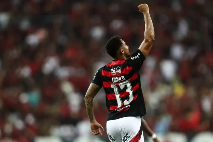 Danilo-Flamengo-6-0-Juventude-160425 Danilo comemora seu primeiro gol com a camisa do Flamengo sobre o Juventude