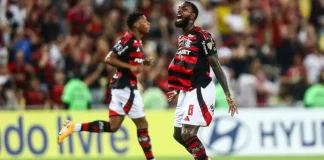 Gerson em jogo pelo Flamengo na derrota para o Central Córdoba
