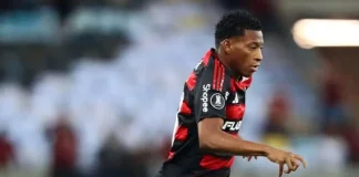 Gonzalo Plata em campo pelo Flamengo