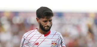 Juninho Capixaba em campo pelo Bragantino