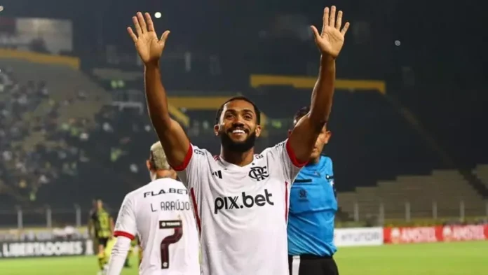 Juninho comemora o gol da vitória do Flamengo sobre o Deportivo Táchira