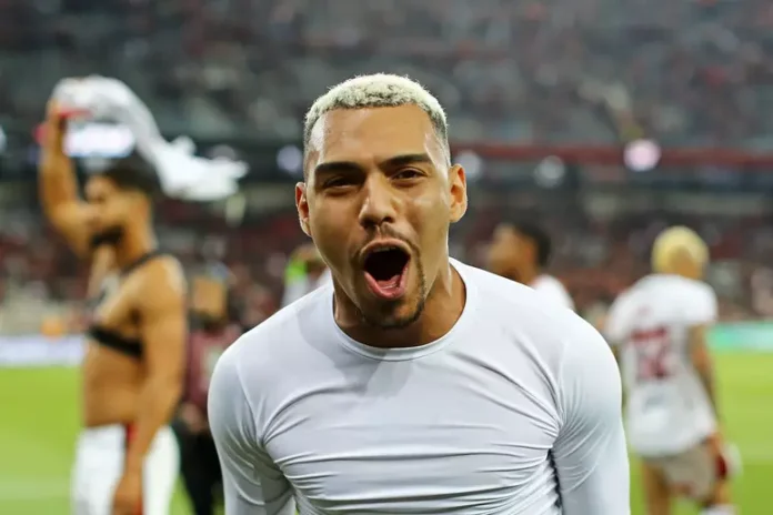 Matheuzinho no Flamengo em 2022