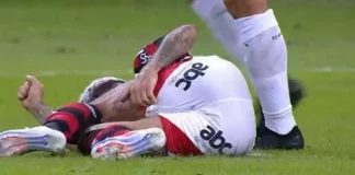Michael saiu machucado no jogo entre Flamengo e Grêmio