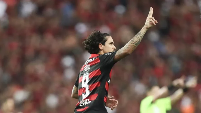 Pedro comemora mais um gol do Flamengo contra o Corinthians