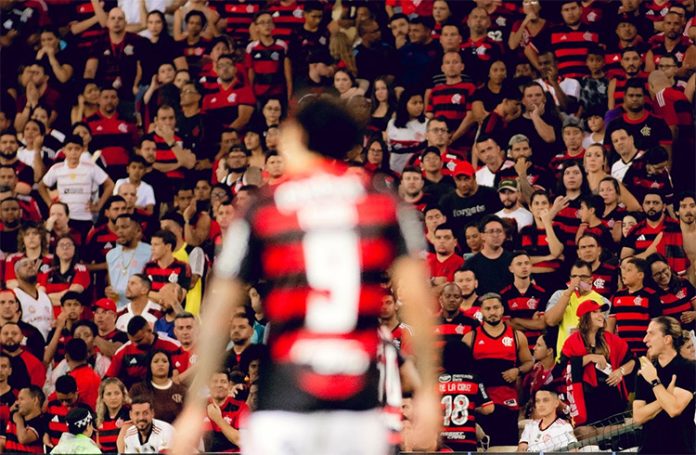 Torcida do Flamengo no Maracanã
