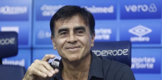 Quinteros técnico do Grêmio