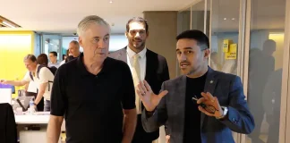 Técnico da Seleção Brasileira Carlo Ancelotti conversa com Rodrigo Caetano