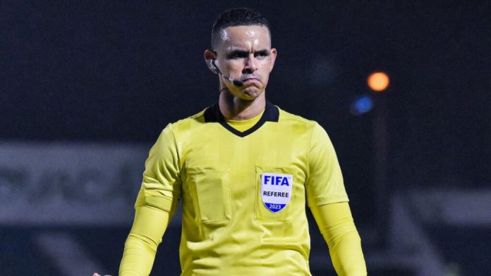 Árbitro Colombiano Carlos Ortega