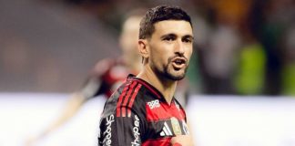Arrascaeta comemora o 1º gol do Flamengo na vitória sobre o Palmeiras