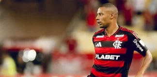 De la Cruz em campo pelo Flamengo