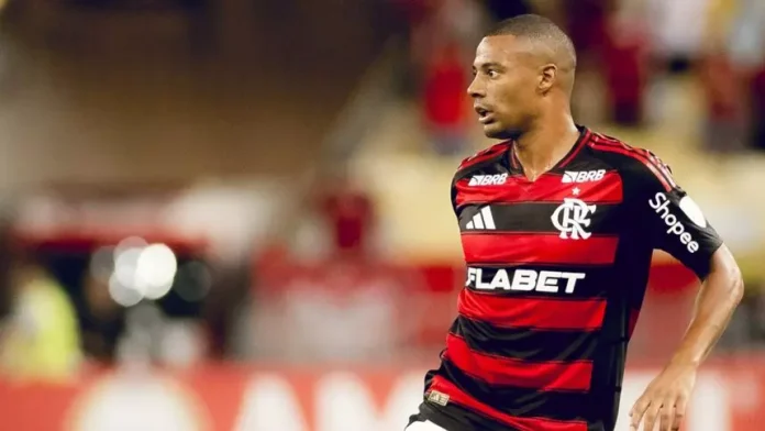 De la Cruz em campo pelo Flamengo