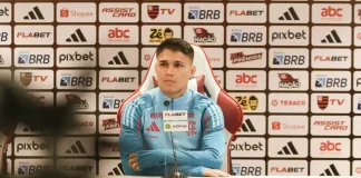 Luiz Araújo concede entrevista coletiva no Ninho do Urubu