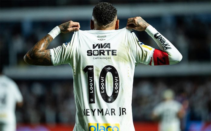 Neymar em campo pelo Santos