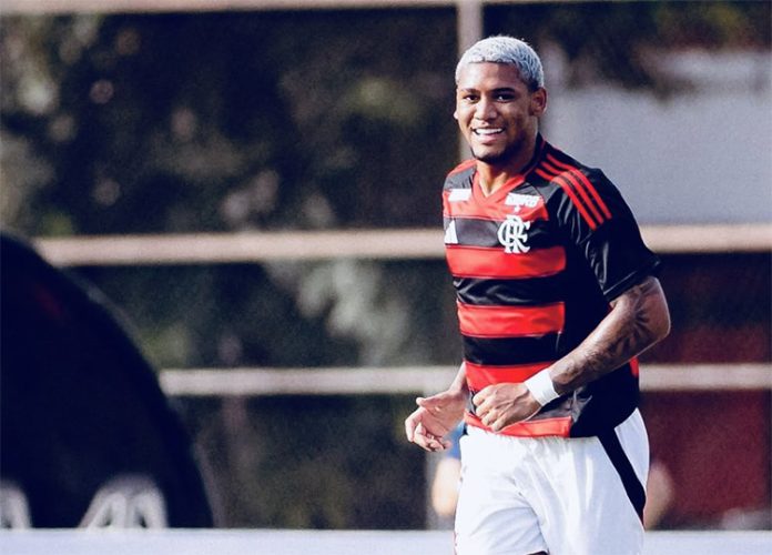 Rayan-Lucas-Flamengo Rayan Lucas em campo pelo Flamengo sub-20