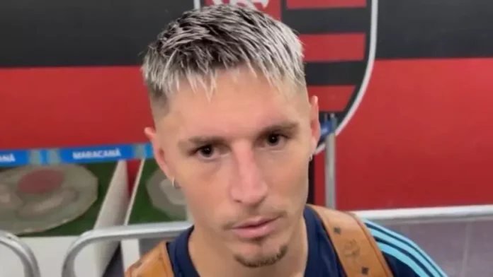 Varela em entrevista na zona do mista do Maracanã após vitória do Flamengo sobre o Deportivo Táchira