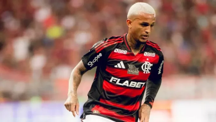 Wesley em campo pelo Flamengo contra o Botafogo