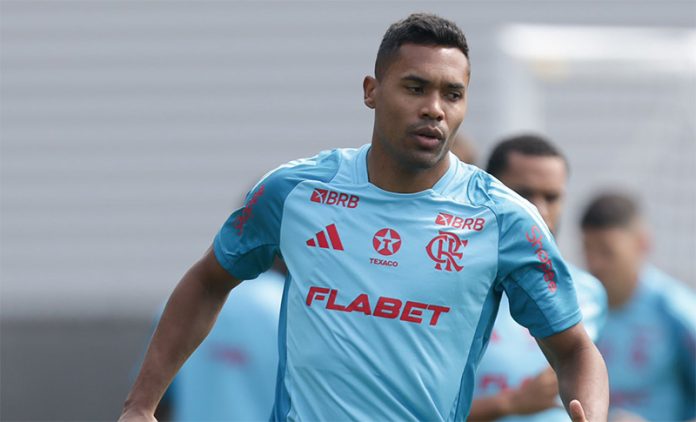 Alex Sandro em treino do Flamengo em Atlantic City