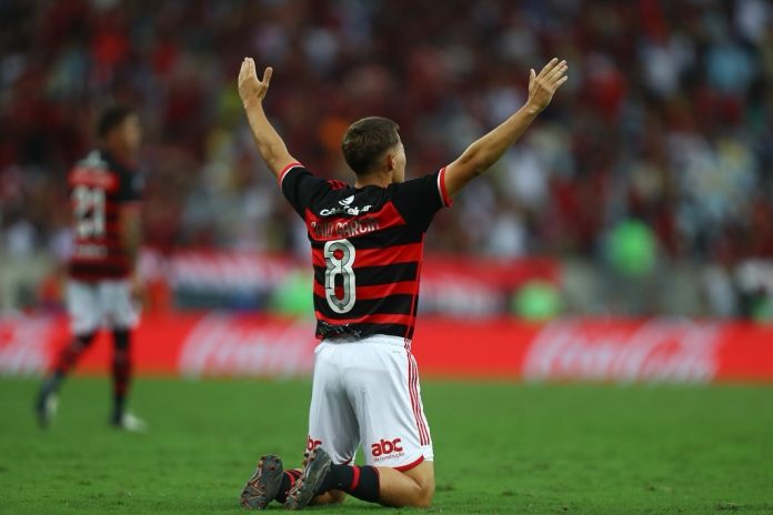 Caio Garcia em campo pelo Sub-20 do Flamengo