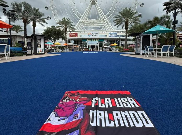 Bandeira da embaixada do Flamengo em Orlando (Foto: Divulgação)