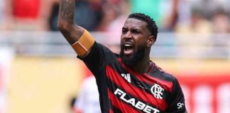 Gerson em campo pelo Flamengo contra o Bayern de Munique