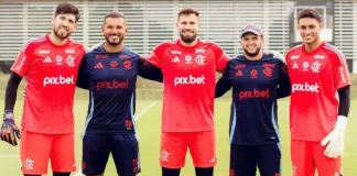 Rossi, Matheus Cunha, goleiros do Flamengo no Ninho do Urubu